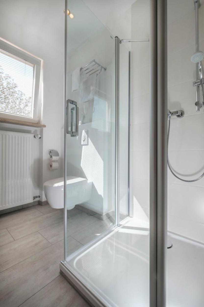 Gartenhotel Salzach Бургхаузен Екстериор снимка
