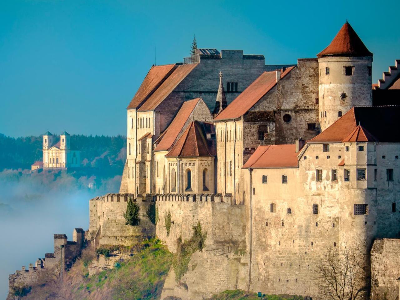Gartenhotel Salzach Бургхаузен Екстериор снимка