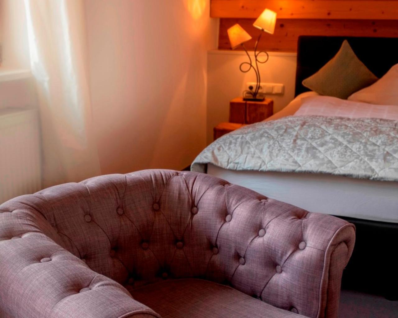 Gartenhotel Salzach Бургхаузен Екстериор снимка
