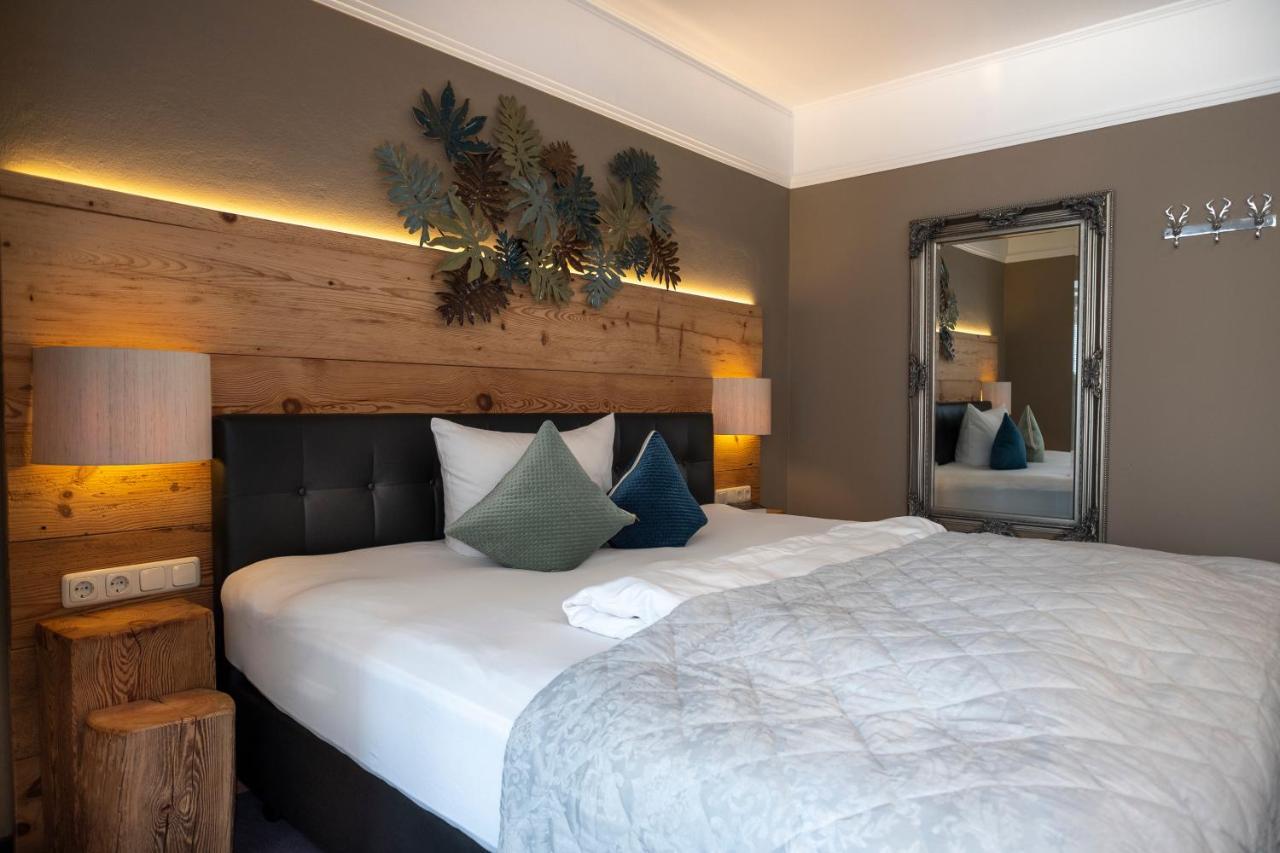 Gartenhotel Salzach Бургхаузен Екстериор снимка